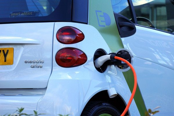 Voordelig elektrisch rijden: fiscale truc