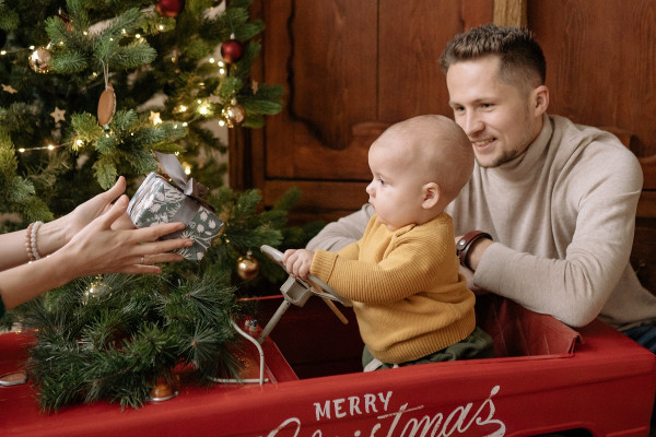 Kerstpakket en borrel via drive-through