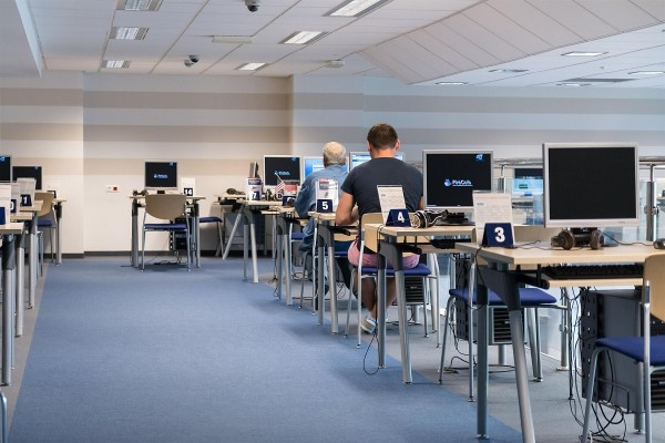 Niet leren? Einde contract